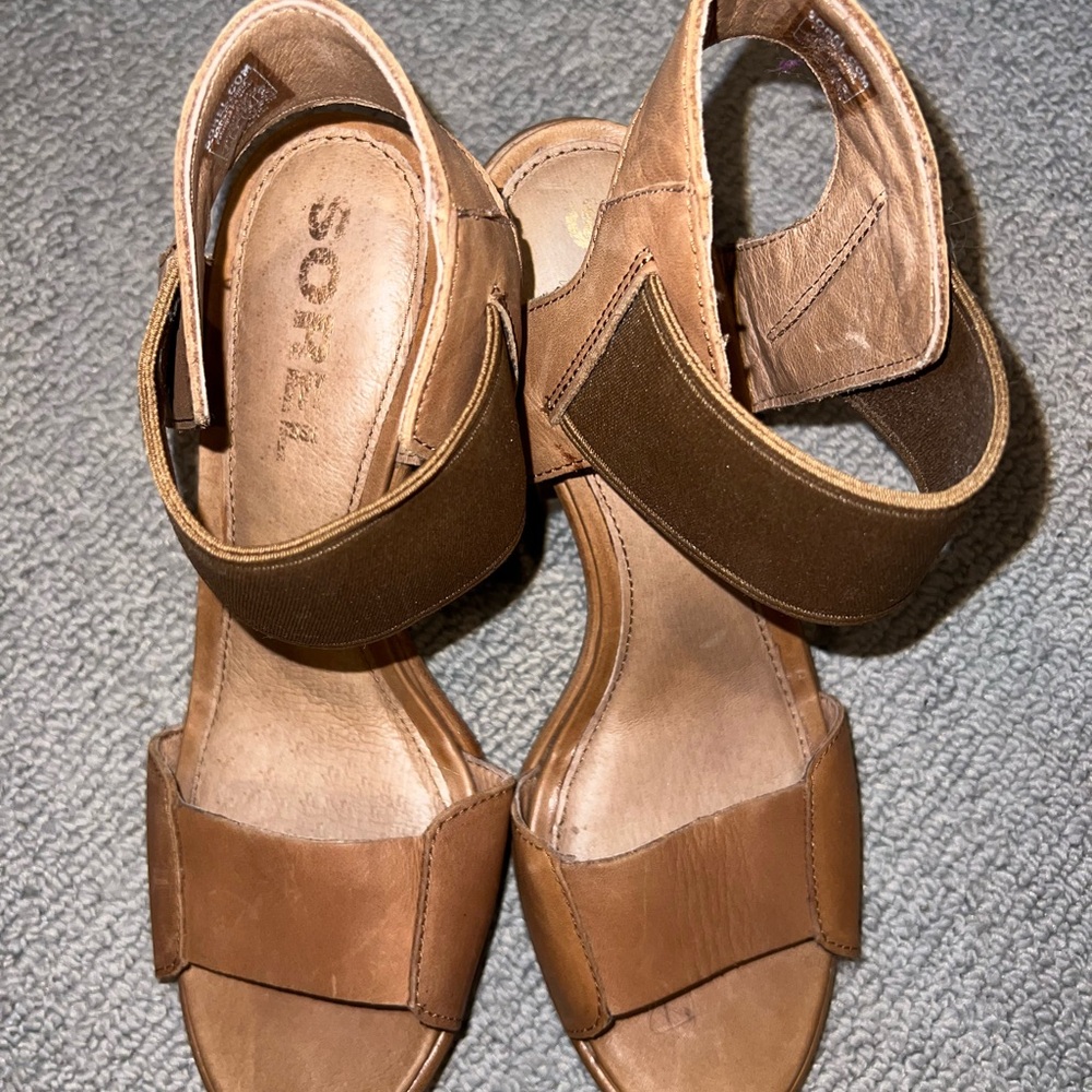 Sorel Women's Brown Leather Heeled Sandals
